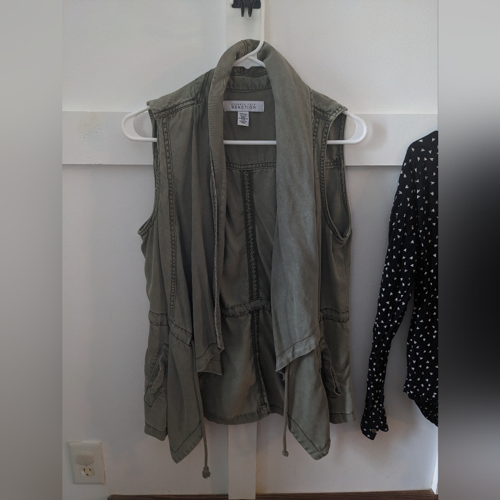 Kenneth Cole Reaction Vest